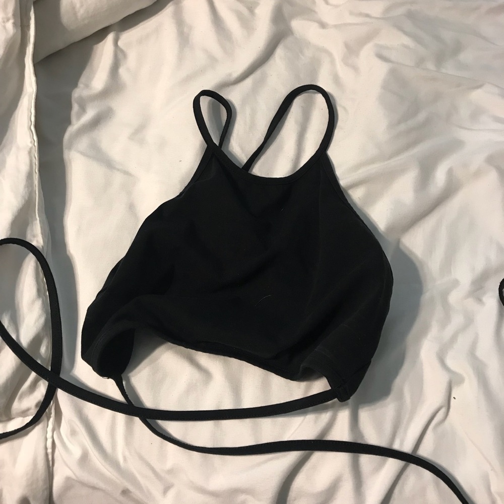 Crop top that crosses in front